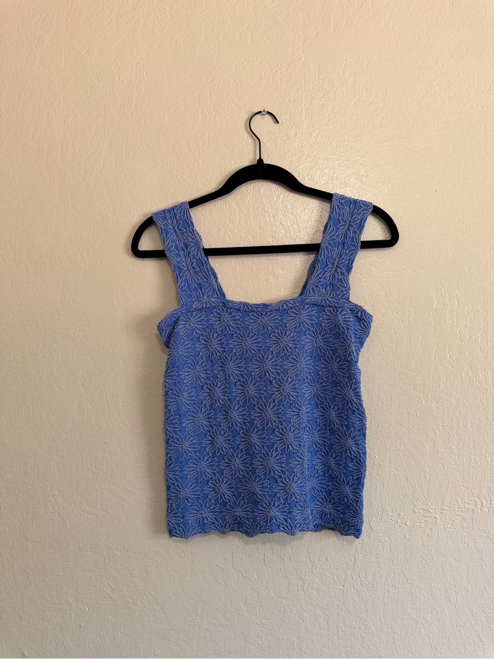 So Me Blue Floral Lace Square-Neck Tank